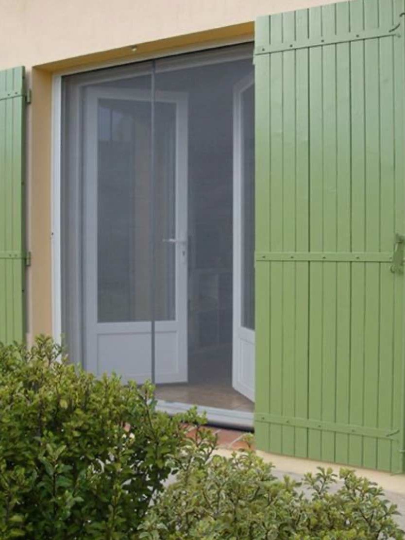 installation moustiquaire porte-fenetre