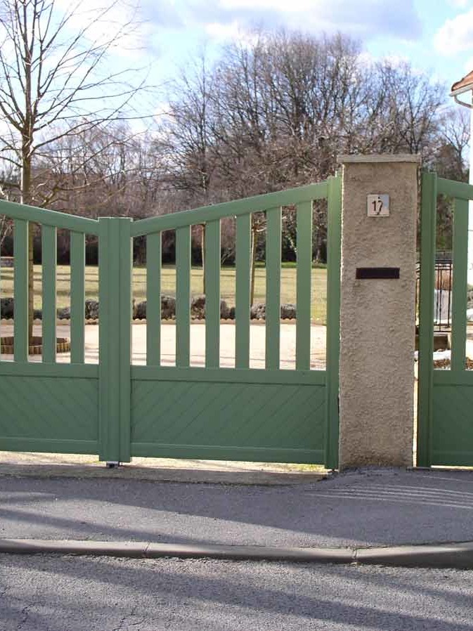 portail vert sur-mesure