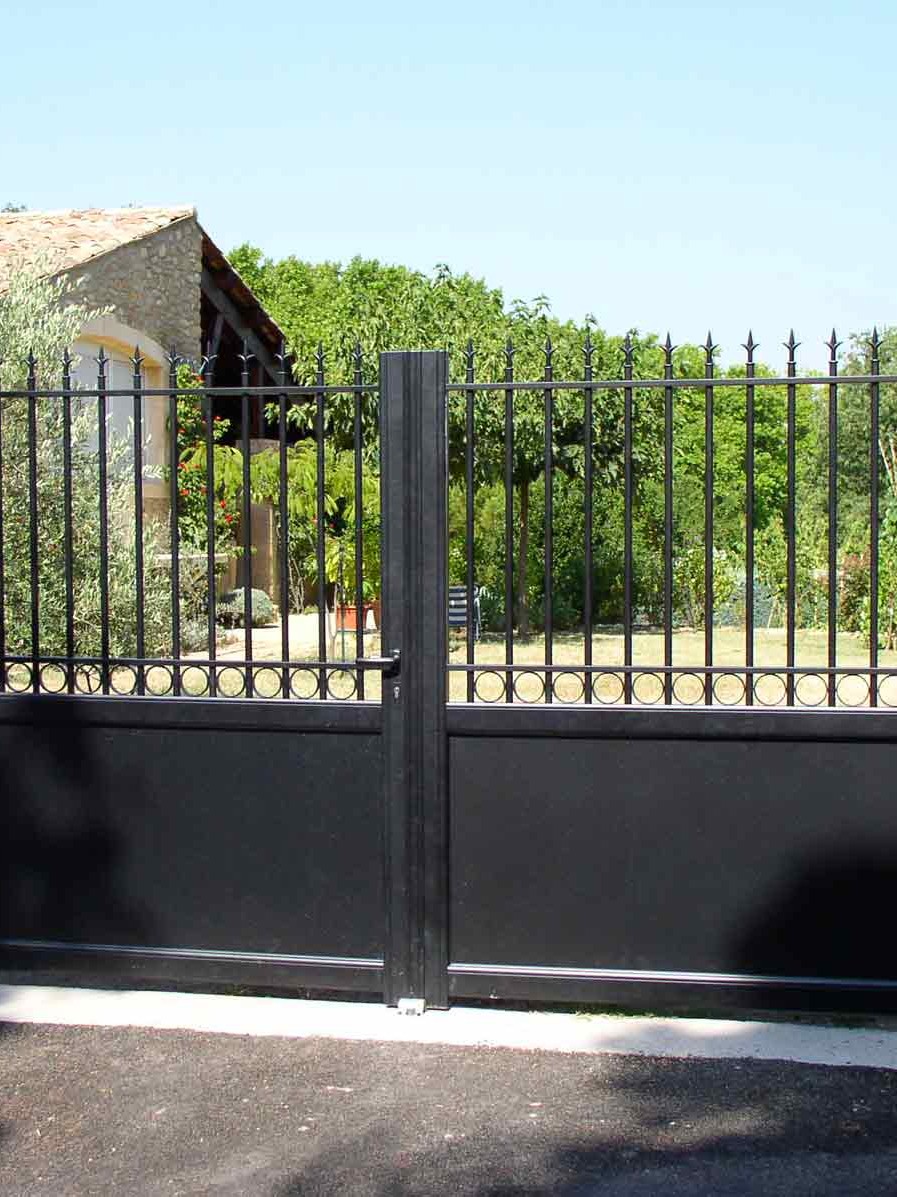 installation portail sur-mesure mva