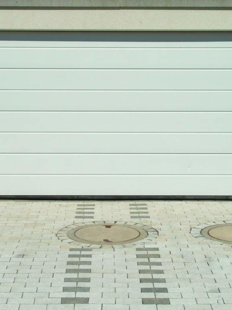 porte de garage sur-mesure cannes