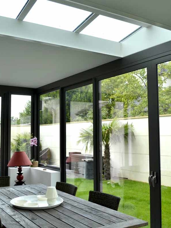 installation véranda moderne sur-mesure